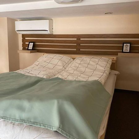Apartamenty Dobra Noc Przy Wawelu 2 Bedrooms Cracovia Exterior foto